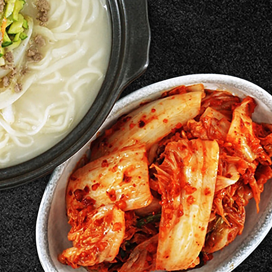 명동칼국수 마늘 듬뿍 김치 배추 겉절이 알배기 칼국수집 겉저리 : 레이휘트니스몰