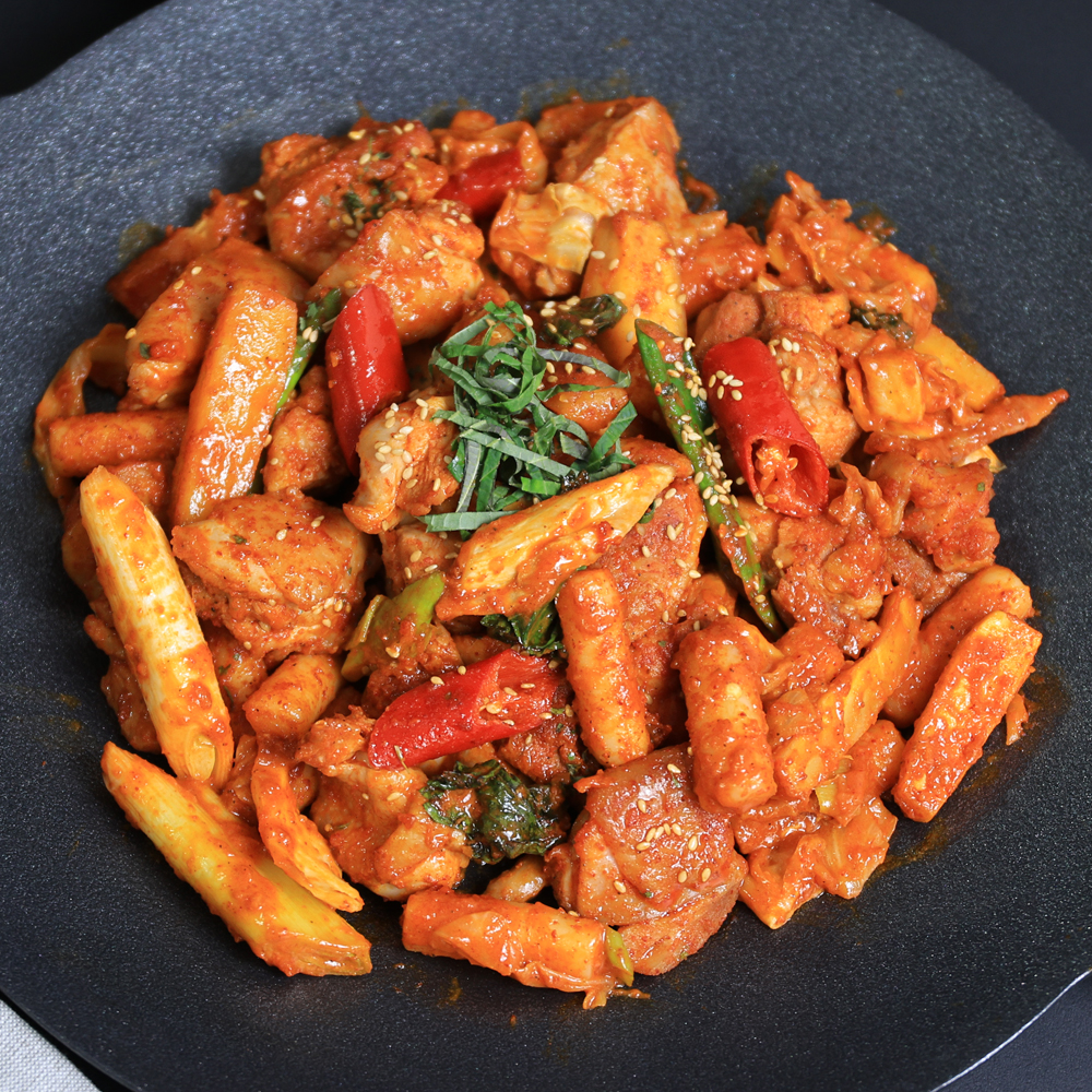 [라이브전용/수라다] 춘천닭갈비 캠핑요리 밀키트 1kg 3~4인분, 추가소스 증정 : 다미에프앤비