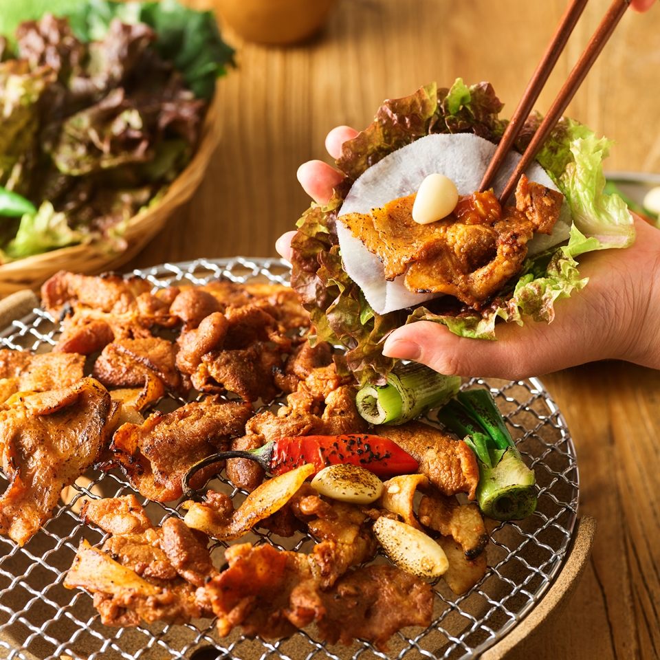 [통미 직화구이 3종] 연탄의 불 맛 고추장 간장 돼지 제육 볶음 석쇠 무뼈 닭발 고기 : 통미