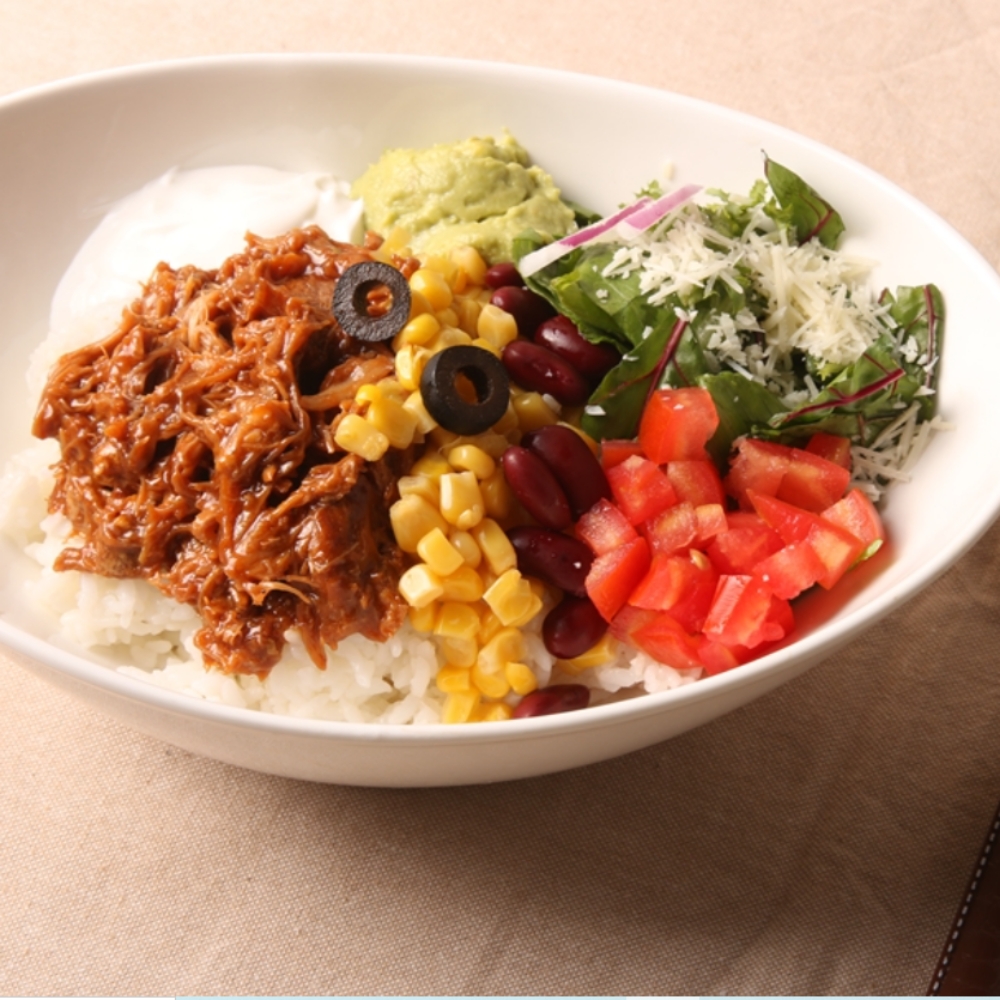 돼지고기를 훈연한 후 자연스럽게 찢어 만든 바베큐풀드포크500g (냉동) : 올댓리퀴드