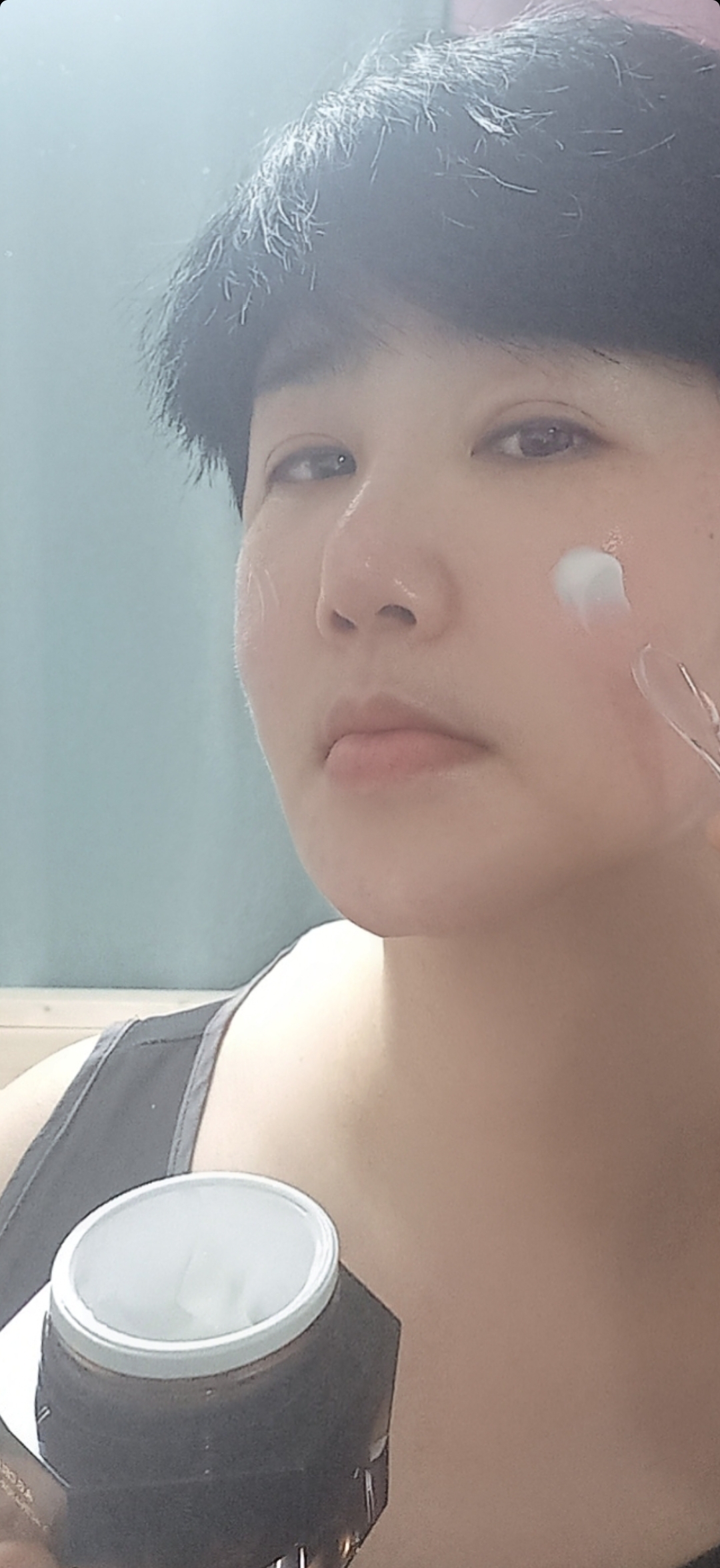 얼굴이 어려지고 작아지는 에이지 럭스 크림 : 피누스스토어 럭셔리
