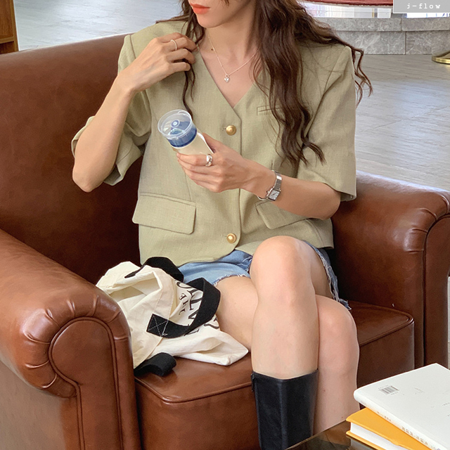 리조토 금장버튼 브이넥 크롭 자켓 2col 여름 봄 반팔 루즈핏 노카라 하객 제이플로우 : 제이플로우