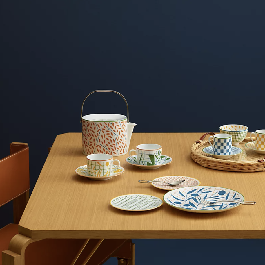 [Hermes] 에르메스 어 워크 인 더 가든 머그 P043131P : 런던에디트