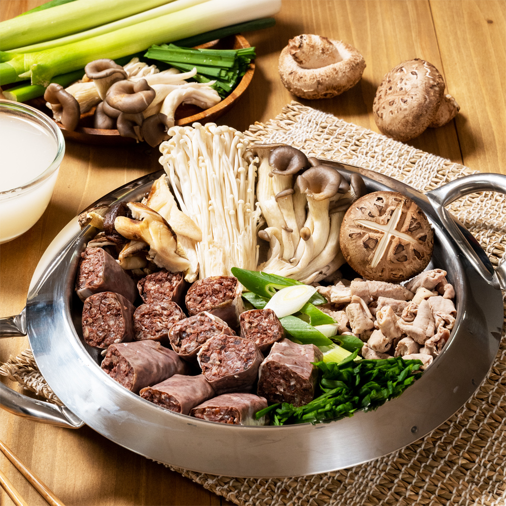 [신림동 또순이] 작은아들  순대곱창전골 1.35kg 순대 곱창 야채 육수 우동사리 양념장 : 울크코리아