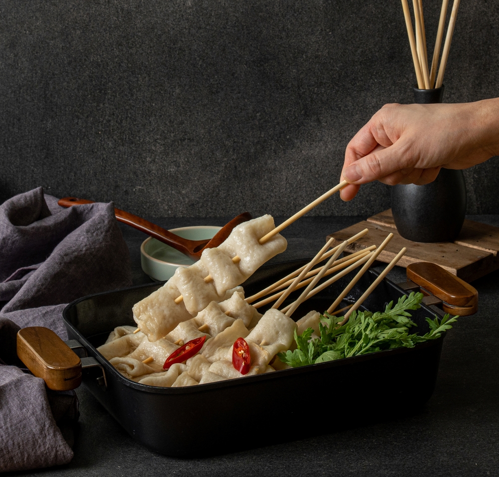 오마뎅 부산어묵 진짜 쫄깃한 꼬치어묵탕500g 10개입 육수포함 간편조리 쌀어묵 캠핑용 가정용 꼬치어묵 : 오마뎅 온라인 스토어