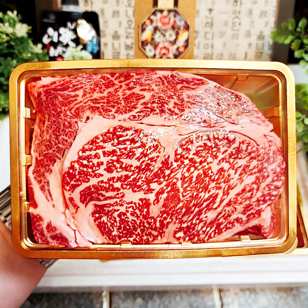 Beef sirloin 국대한우 설향한우 투뿔등급 눈꽃 등심 250g : 총각푸드