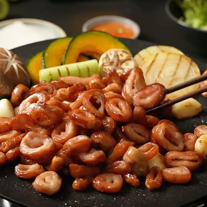 산수골식품 참나무 돼지 훈연막창 400g 소스 100g : 산수골 식품