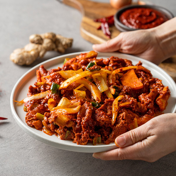 국산 냉장육 제육볶음 태양 매콤 빨간제육 250g 캠핑요리 술안주 혼술 매콤 매운맛 야식 : 슈루룹