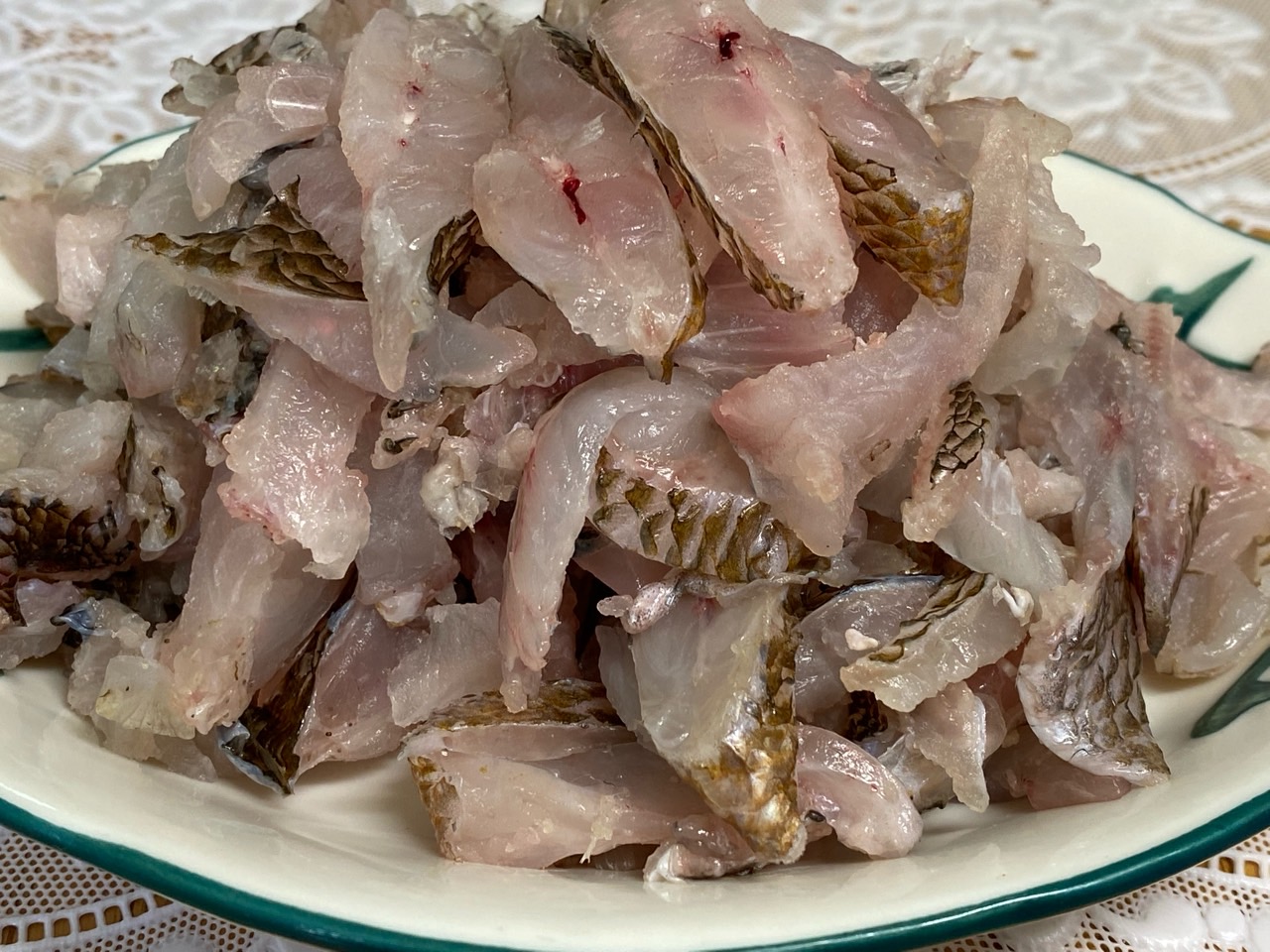 자연산 자리돔 1kg 제철 자리돔회 별미 자리물회 : 통영은정수산
