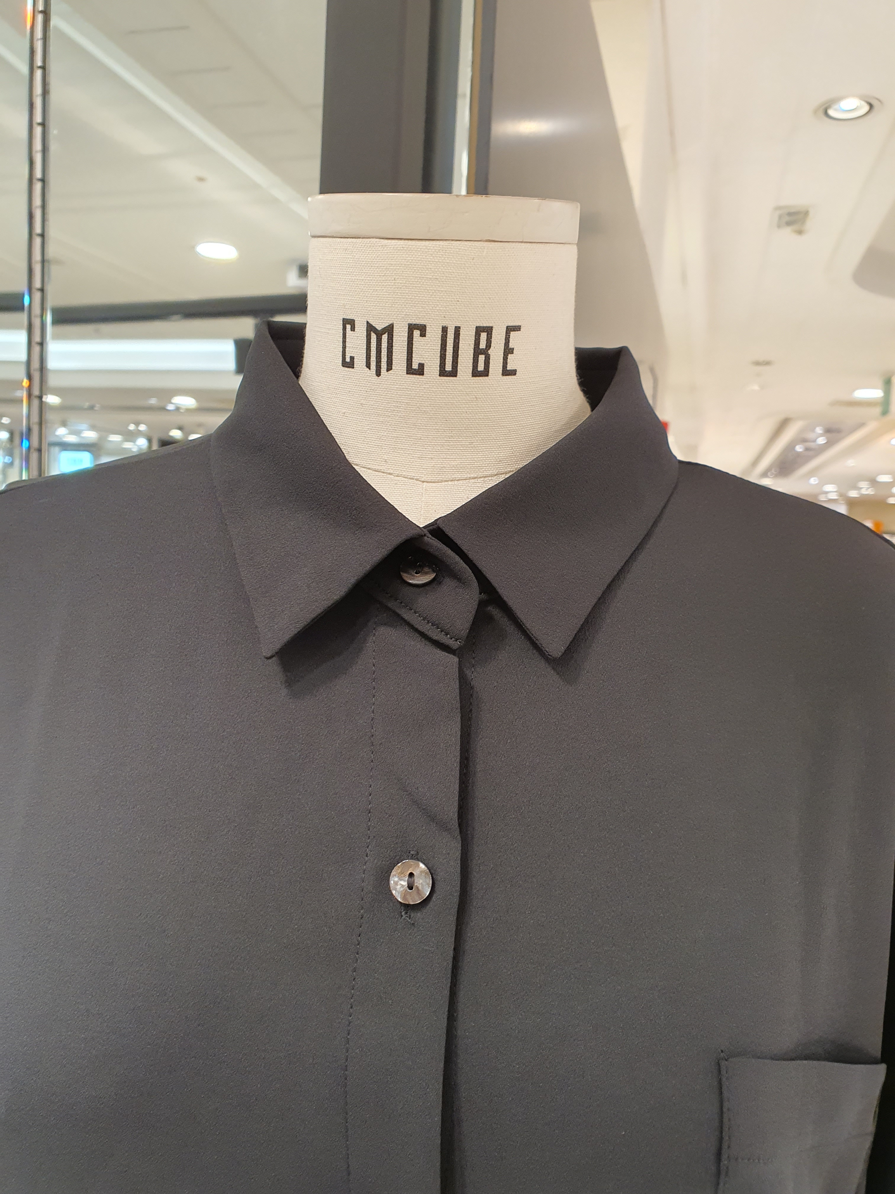 씨엠큐브 CMCUBE 언발 심플 쉬폰셔츠 CMYW23930 : 동아 수성점 CM큐브