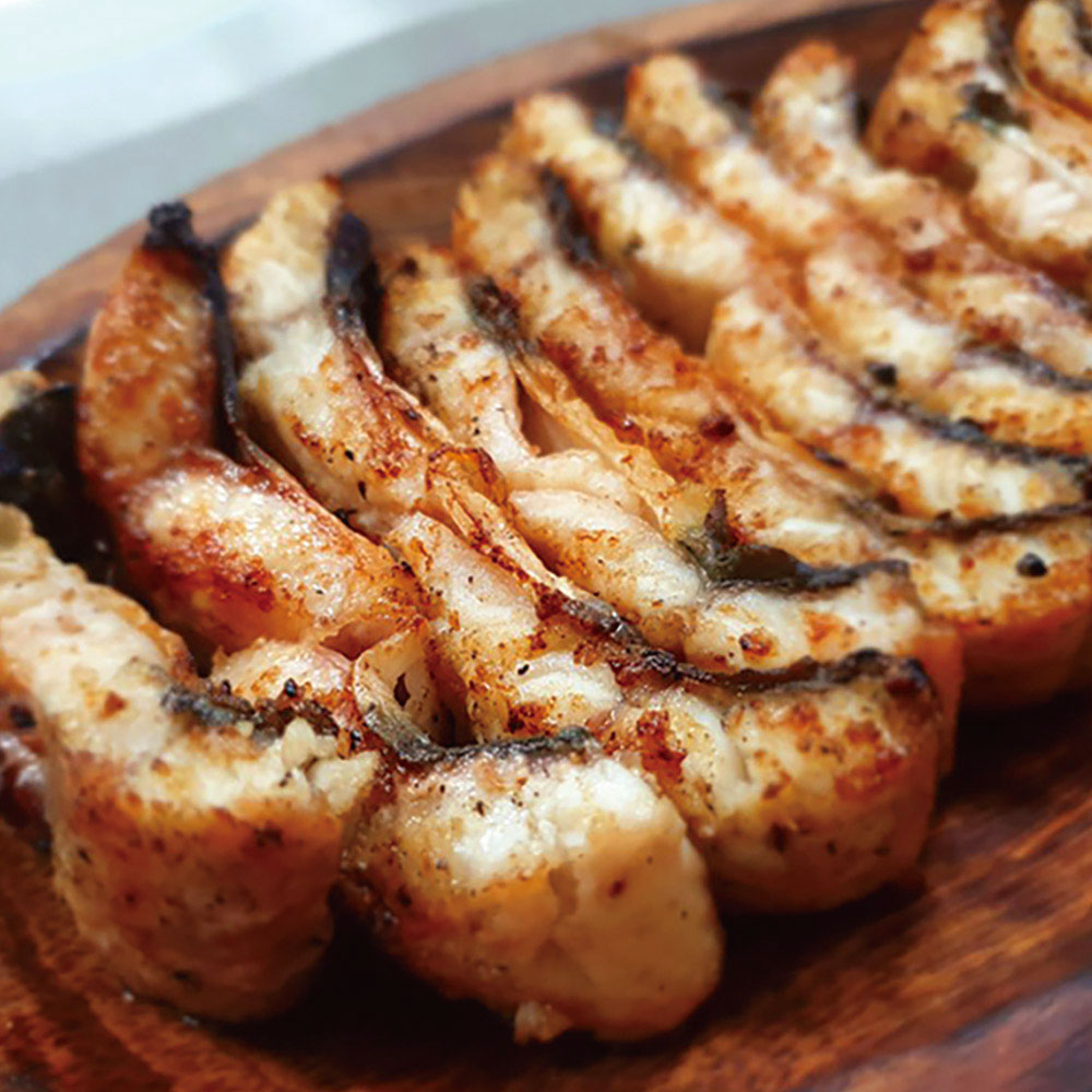 국내산 민물 풍천장어 자포니카 생장어 1kg(손질후 600-650g) 생강 소스 2종 증정 : 얌잇