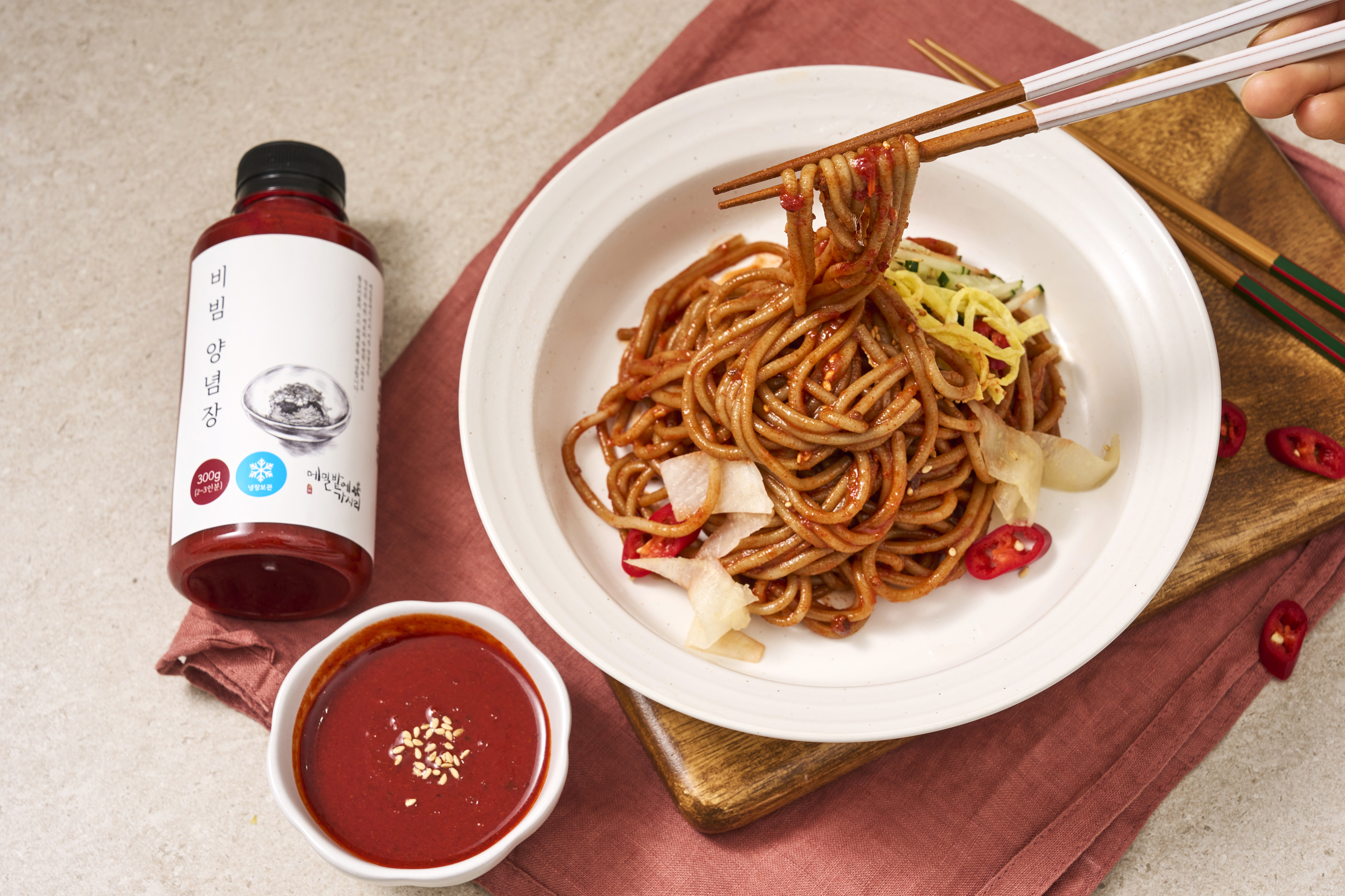 메밀밭에가시리 비빔양념장 300g 3인분 비빔 양념장 소스 맵지않은 막국수 소스 만능 양념장 : 메밀밭에가시리
