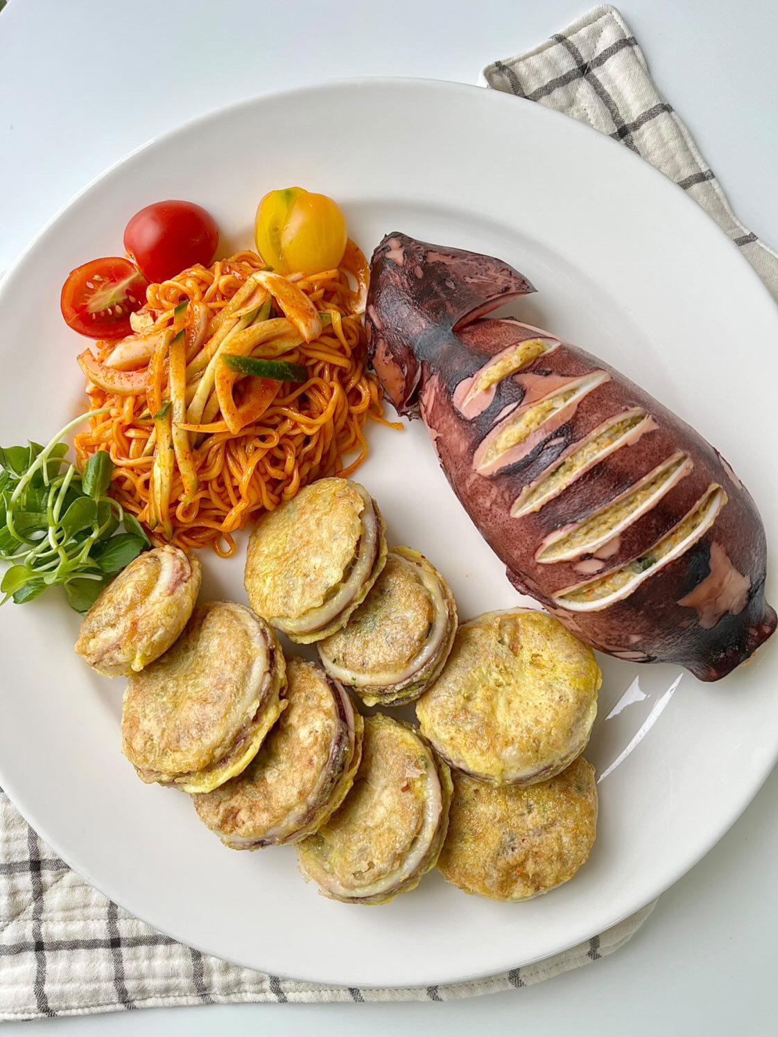 속초 오징어순대  중앙시장 강원도 오징어순대 슬라이스 순대 아바이마을 : 속초 수산