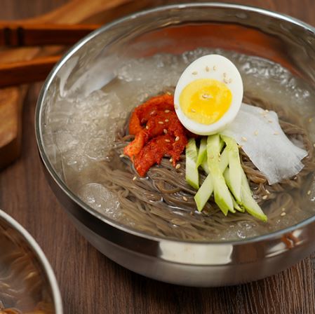 원조 동치미 사골 물냉면 비빔냉면 냉면육수 비빔장 : 우주 식탁