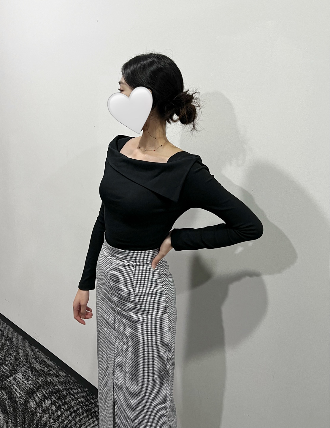 [올해의 BEST] 여성 청순 오프숄더 슬림핏 우아스퀘어크롭티 : 란다클로젯
