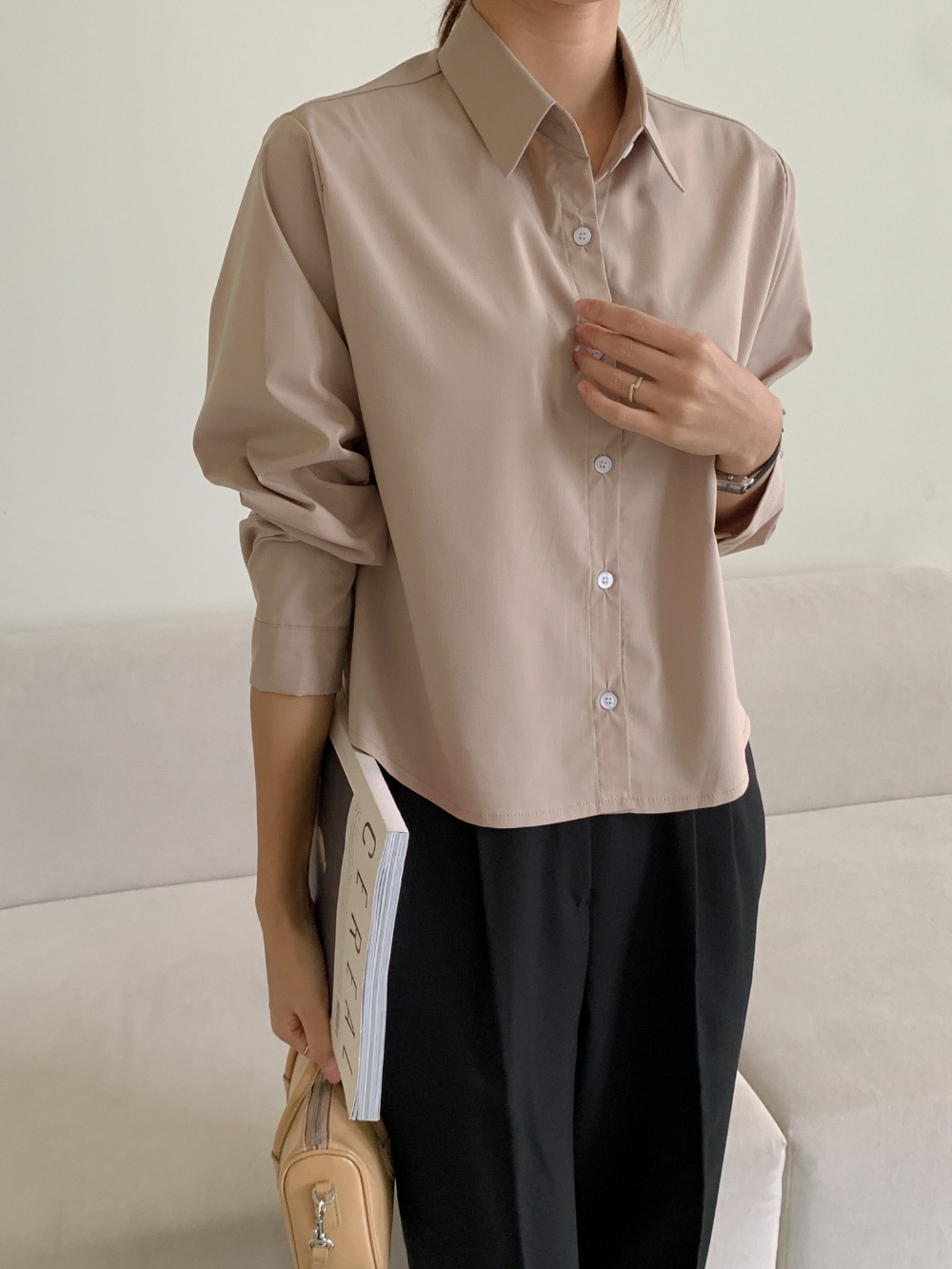 가을신상 데일리 기본 스판 세미 크롭 셔츠 레이어드 화이트 남방 : 이쁜노찜