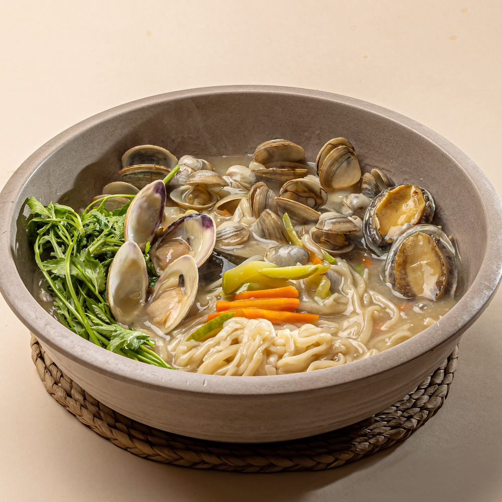 동죽칼국수 캠핑 요리 음식 밀키트 물총칼국수 간편조리 택배 (2-3인분) 젬스토랑 : 젬스토랑
