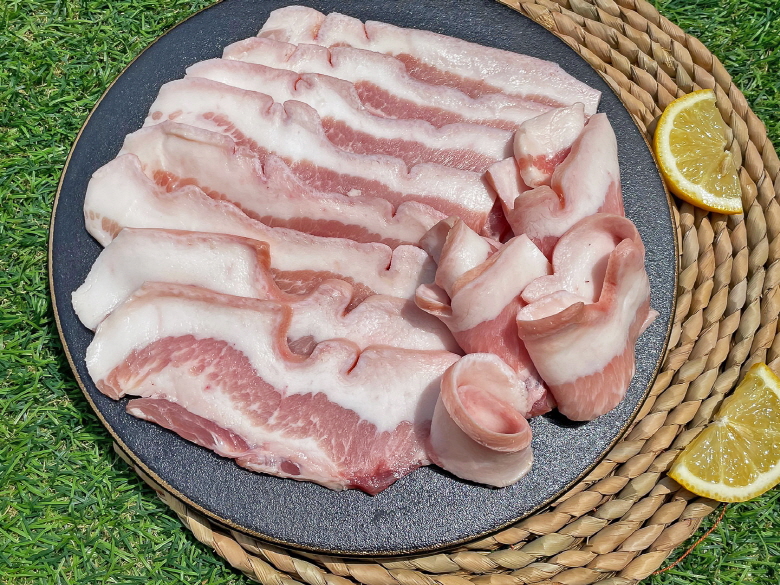 국산 돼지 차돌 삼겹 뒷고기 600g : 솔직한농부