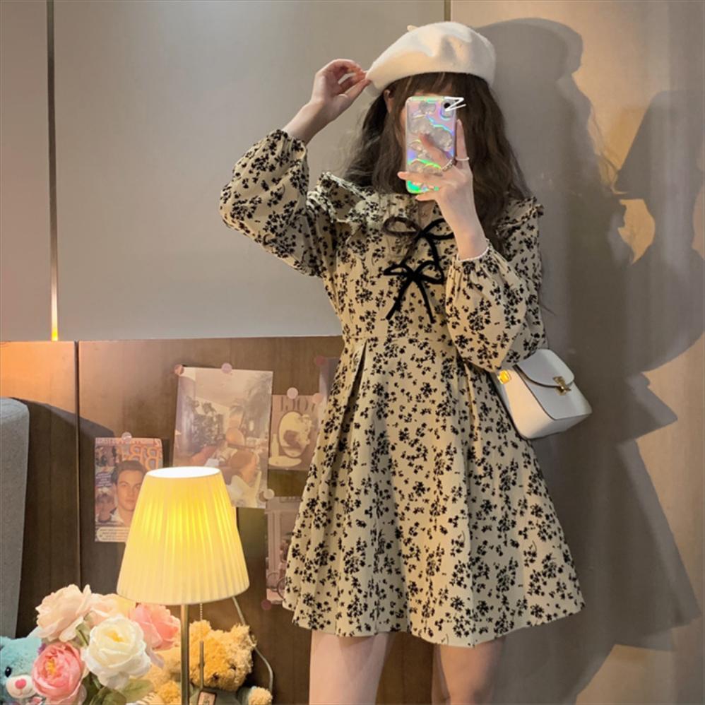 가을 미니 원피스 초 꽃    신품 슬리밍 스커트 : 덴마크시골언니