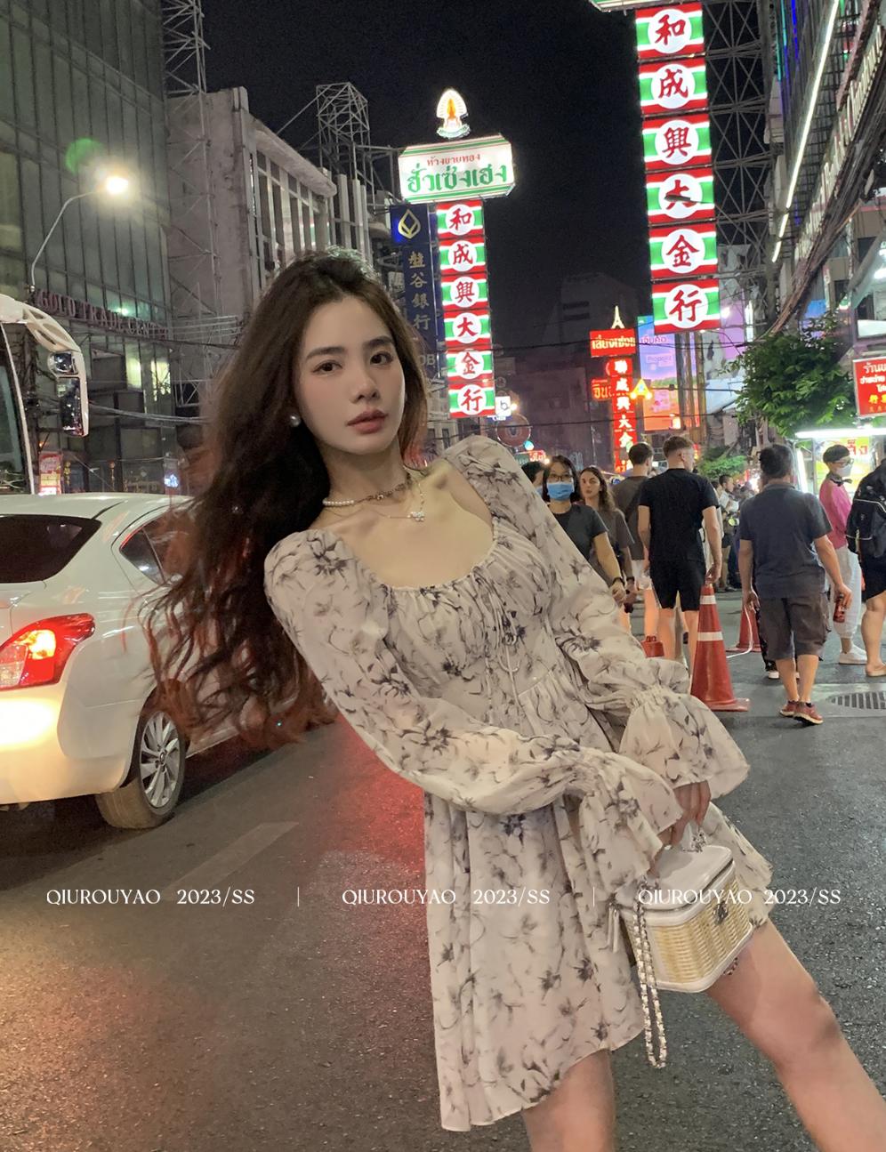 플레어 원피스 가을 벨 슬리브 스퀘어 넥 중 잉크 꽃 라인 스커트 : 덴마크시골언니
