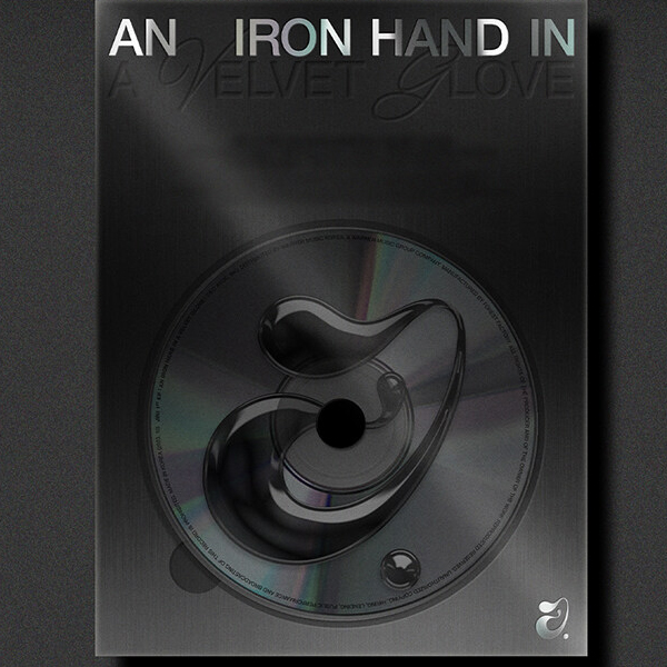 (PLVE / 일반반) JINI 지니1st EP An Iron Hand In A Velvet Glove 블랙 : 음반몰