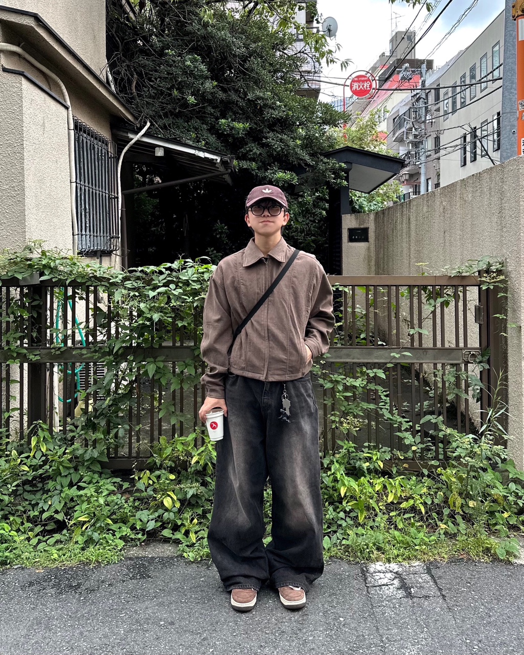 브릭스 딥워싱 와이드 데님 Black : 단 스튜디오