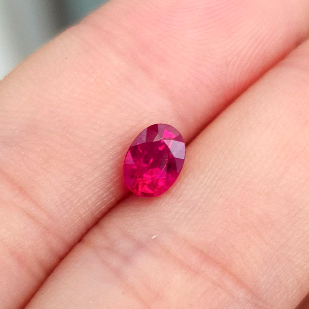 1.02ct 피빨강 루비 : 청연 공방