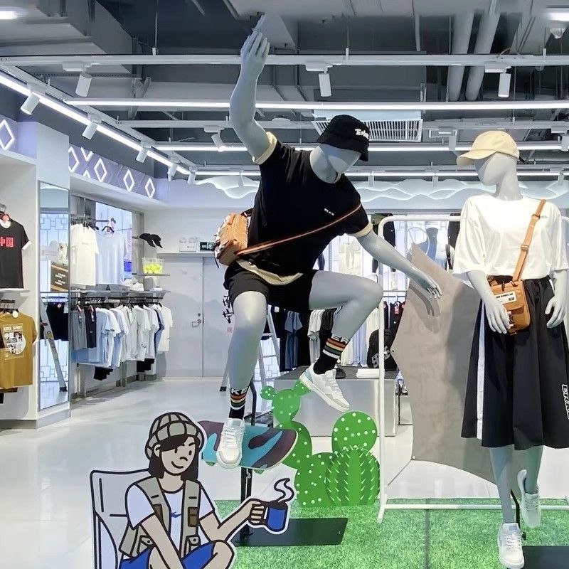 스케이트보드 마네킹 스포츠 매장 전시 디스플레이 : 제2직구