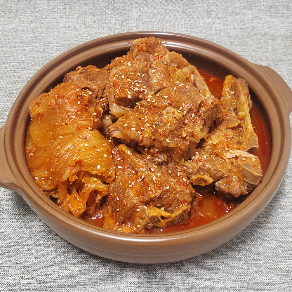 프레시누리 감자탕 찜용 통큰 돼지목뼈 900gX2팩 : 프레시누리