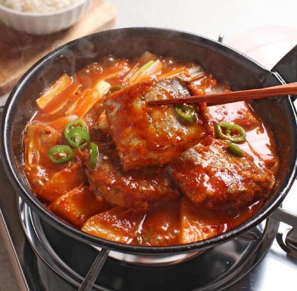 [요리어때] 무듬뿍 매콤 갈치조림 740g : 송작가네마을