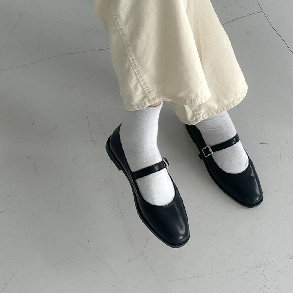 슬로우 메리제인 로퍼 (1.5cm) 기본단화 유광 베이직 오피스룩 하객룩 : 이웃집 마녀
