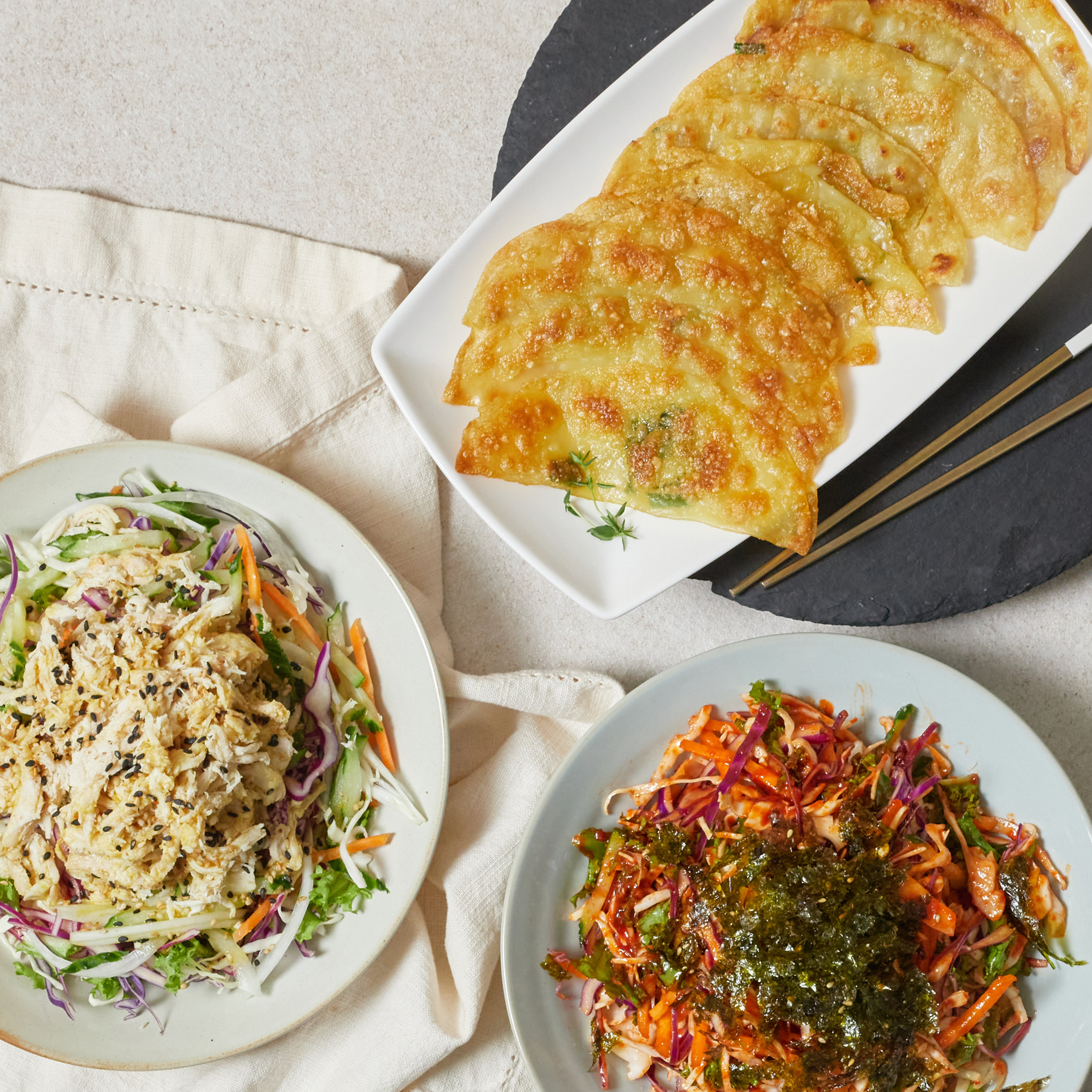 대구 명물 매콤한 납작만두 2인분 야채세트 비빔만두 초계만두 : 랜선식당