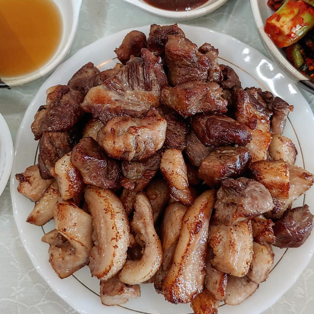 김해 뒷고기 모듬 국내산 돼지 부속구이 덜미살 두 항정살 수육 500g 1kg : 오늘의한입