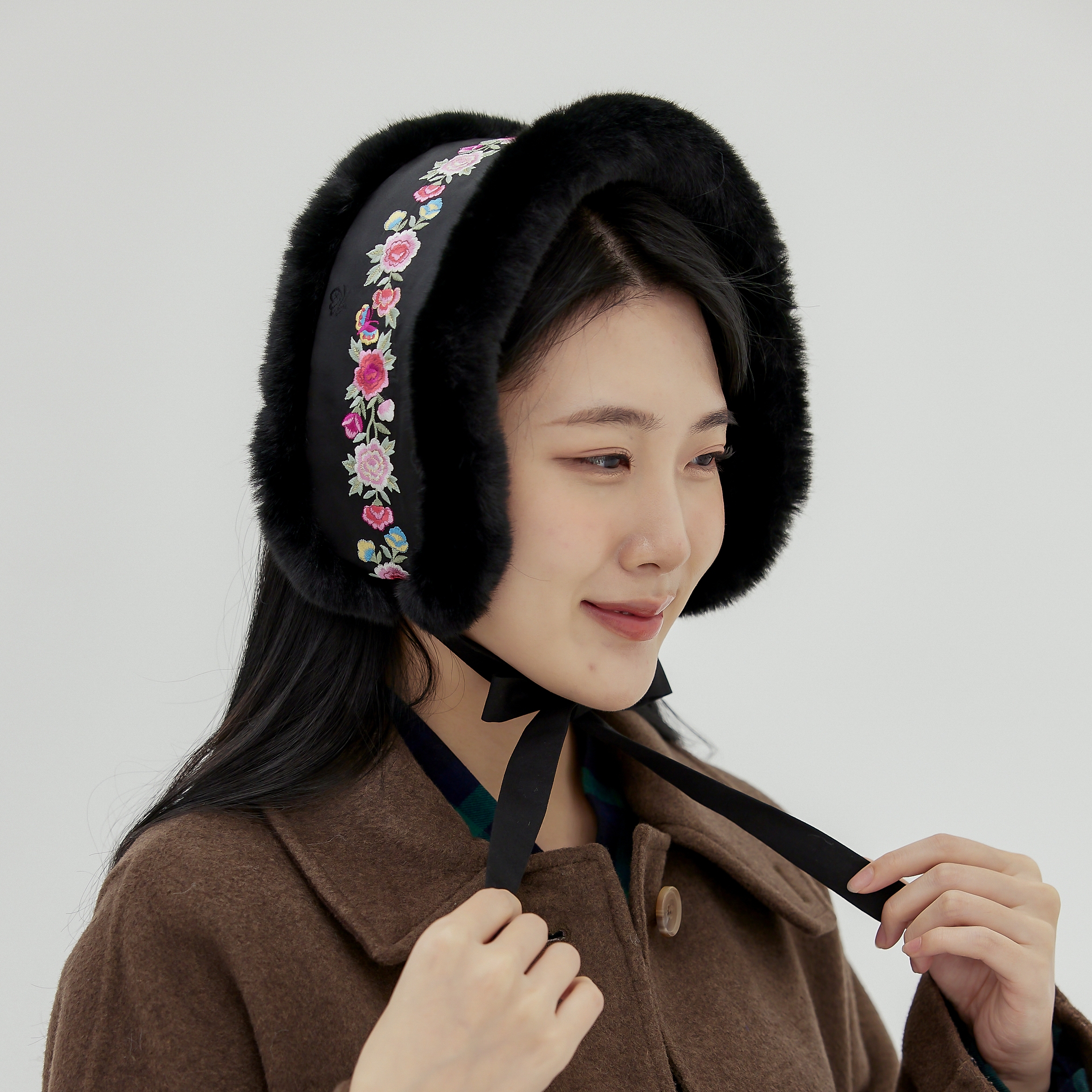 명썸 왕실 볼끼 BLACK 꽃자수 한복 방한 귀도리 귀마개 목도리 : 명썸