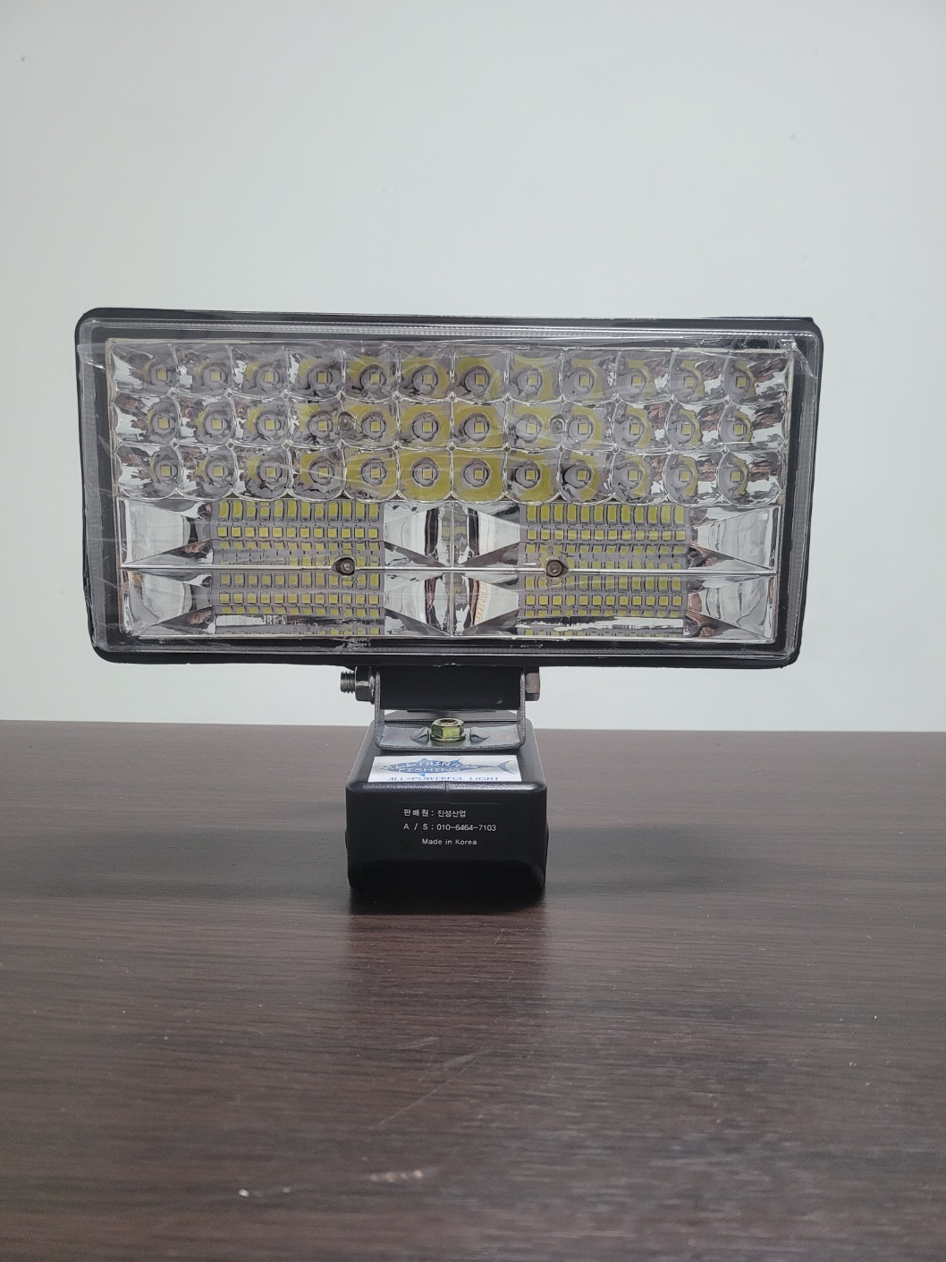 작업등 LED 100W 캠핑등 랜턴 집어등 디월트배터리 호환 : 와니바바몰