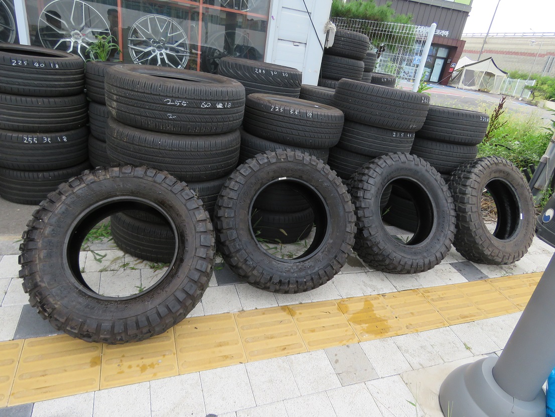 [중고] BF 굿리치 (BF GOODRICH) 17인치 MT 중고 타이어 한대분 랭글러,루비콘,사하라JK,JL : 휠타이어전문점