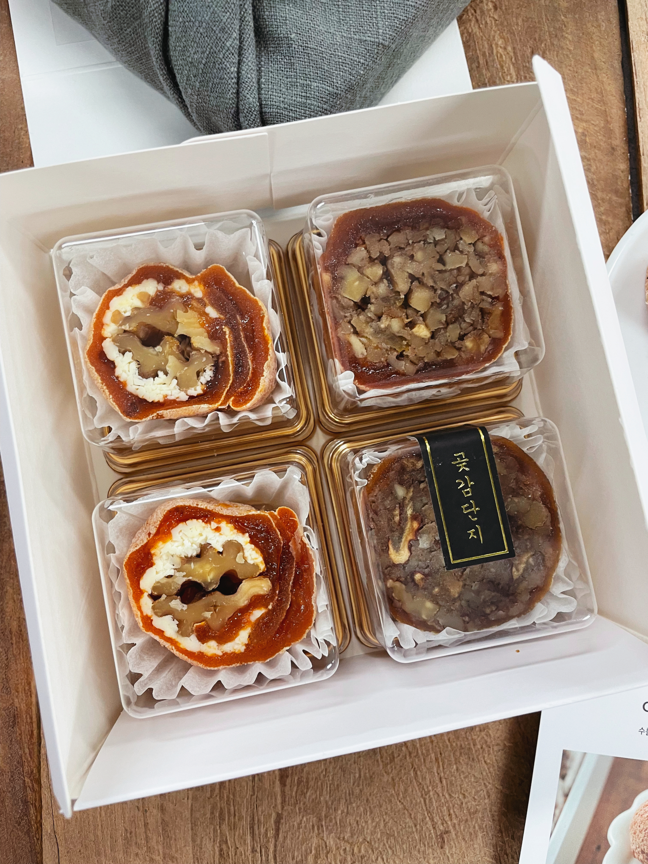 이화수본 곶감단지 2구+곶감크림치즈 호두말이 2구 혼합구성 : 이화수본