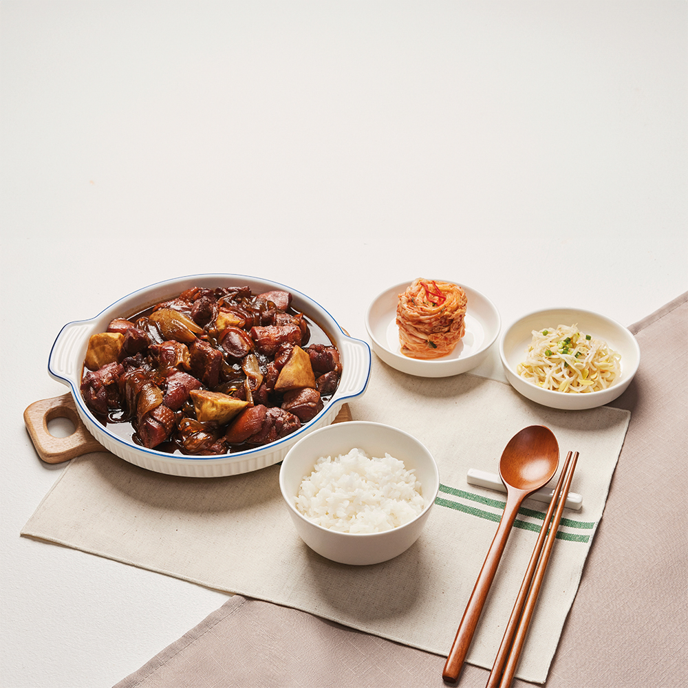 라움푸드 안동식 쑥이네 순살 찜닭 밀키트 700g : 라움푸드
