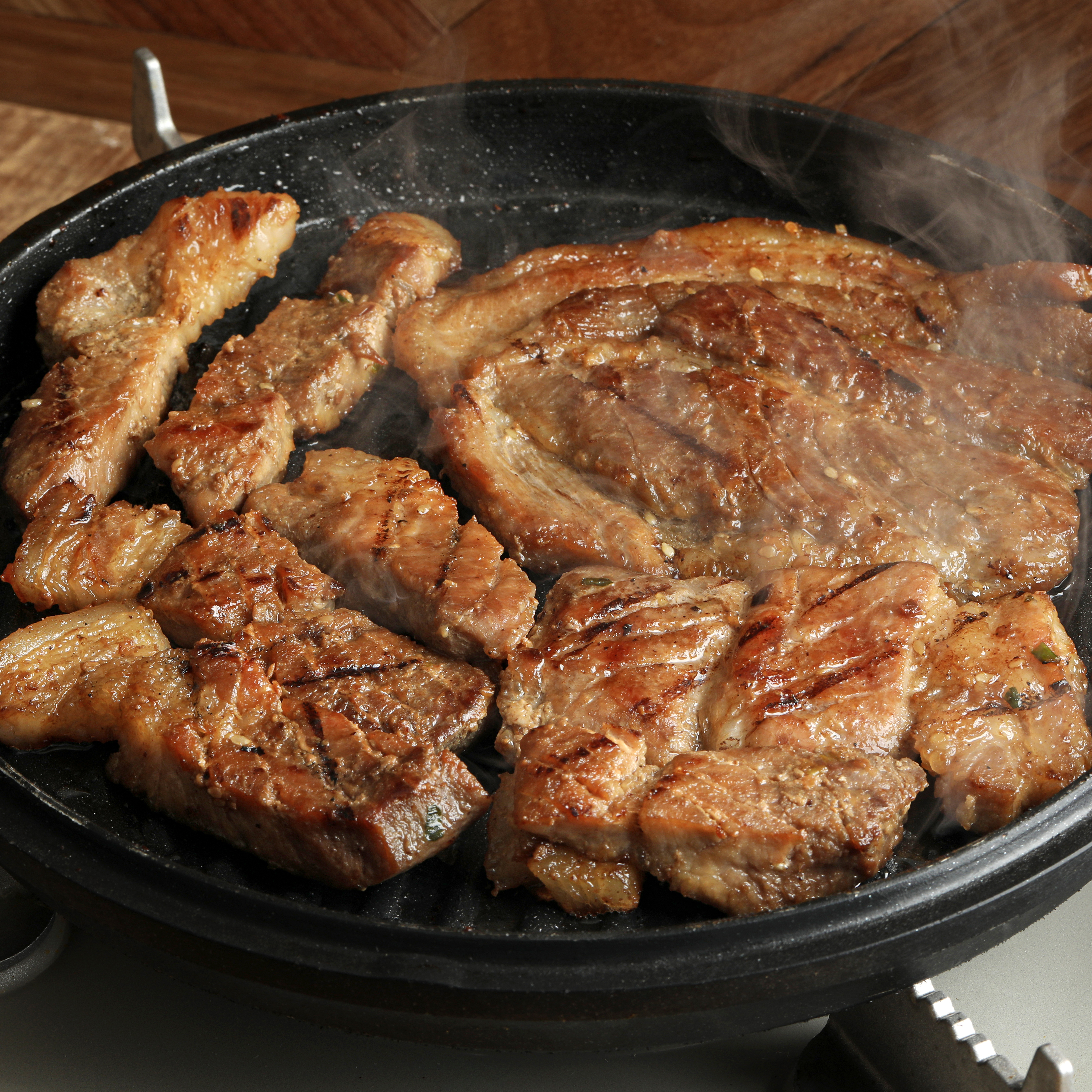 극소수 돼지 목살 양념구이 200g 마포 갈비집 냉동 숯불 갈비 밥도둑 반찬 캠핑 : 극소수