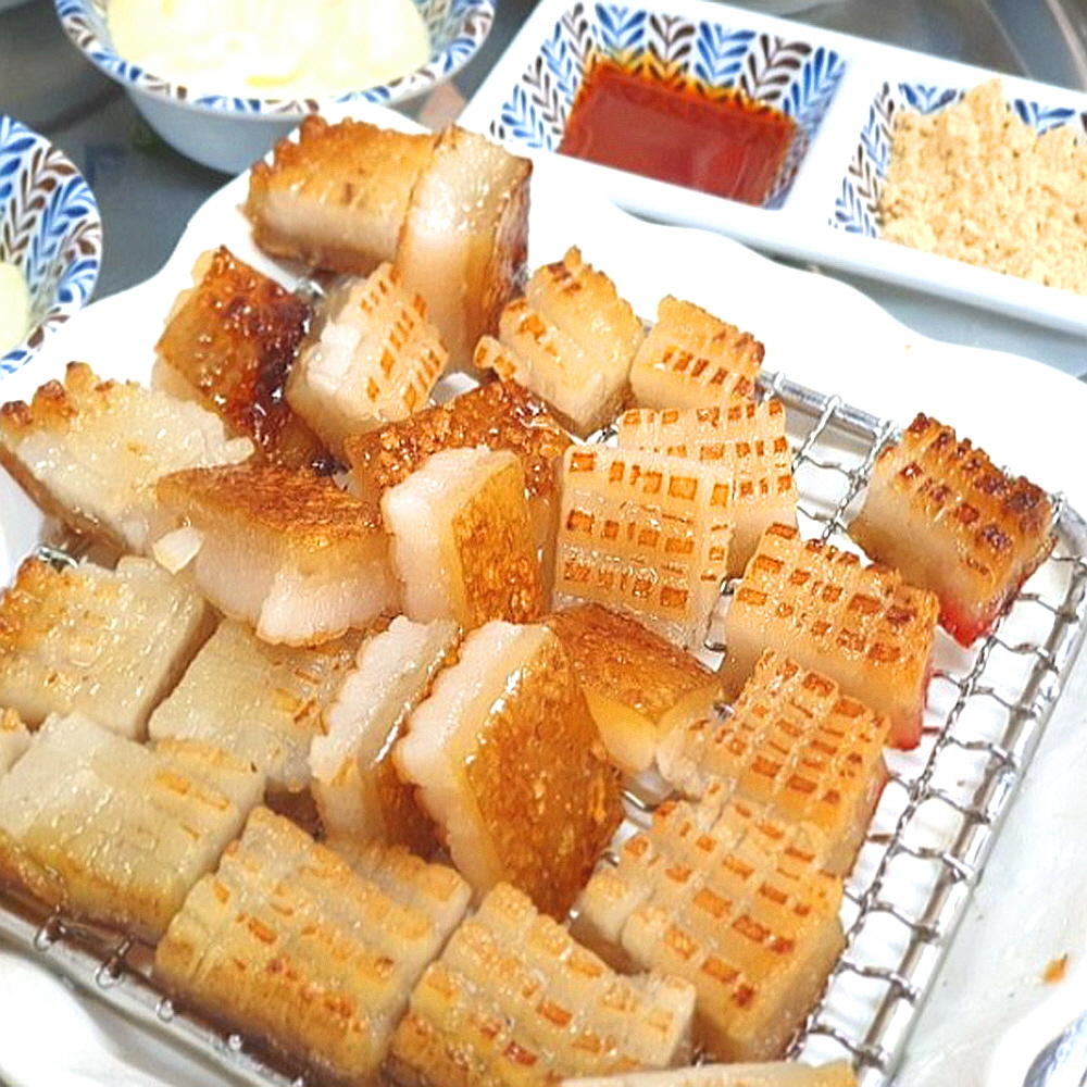 (배터짐)특미 한돈 돼지 껍데기 뒷고기 1-2kg 지방 족발 삼겹살 오겹살 목살 덜미살 : 배터짐