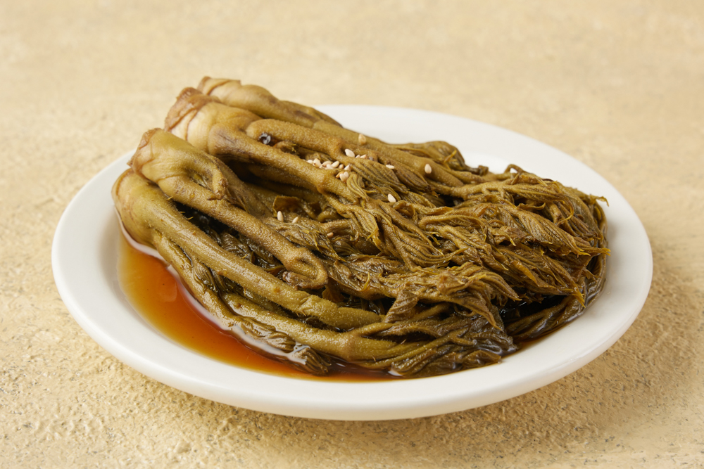 장수 성암마을 산야초 장아찌 짱아치 골라담기 : 성암산들