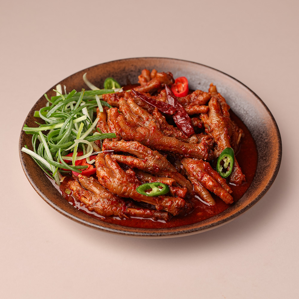 청춘불판 국물닭발 900g 대구진 매운 닭발 양념 닭발 불닭발 캠핑 혼술 안주 간편식 : 올드마스터