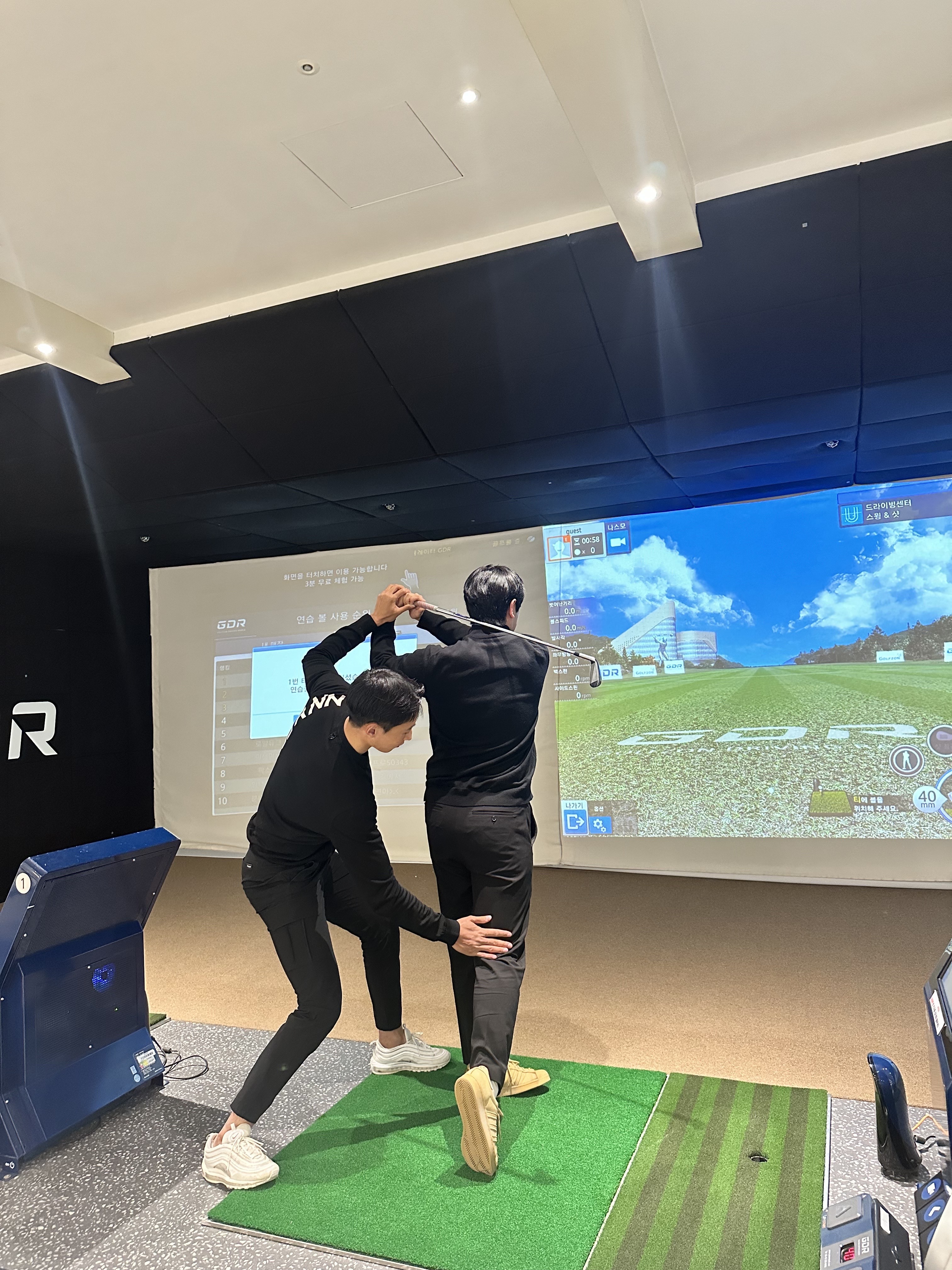 골프레슨 타석90분+KPGA프로 원포인트 레슨 체험권 강남 골프 : 제이앤드제이골프아카데미