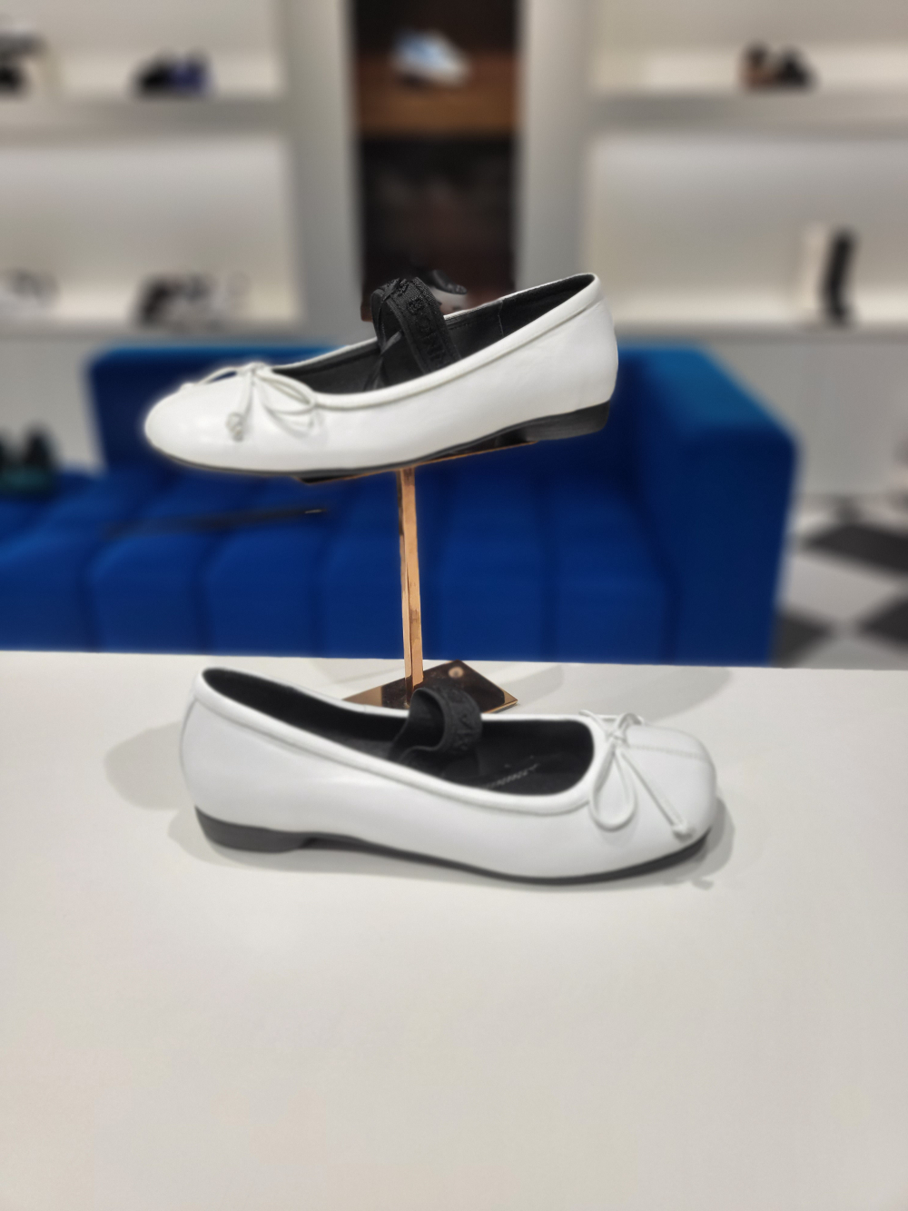 Pomme ribbon band flat(white) DG1DS23003WHT : 신세계 파주 슈콤마보니