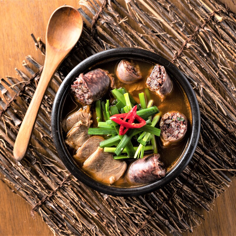 [새말토종순대] 매장에서 직접 만든 수제순대를 넣은 / 새말 장순댓국 : 새말토종순대