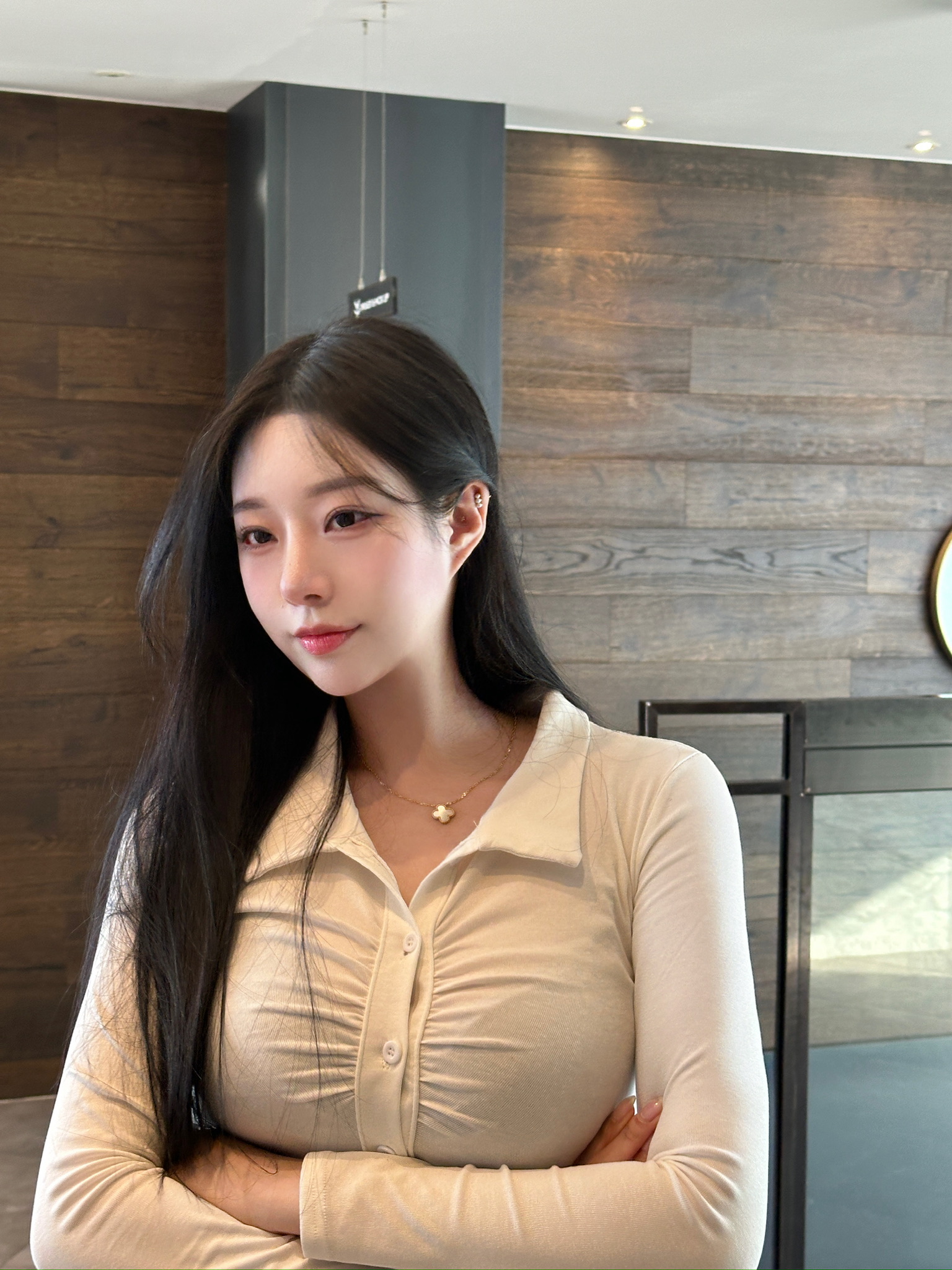 카라 스판 셔링 셔츠 : 도헤 Dorer