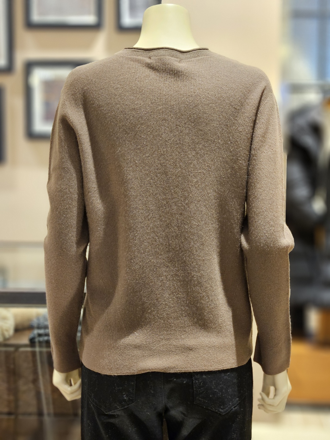 BCBG 엘리떼 홀가먼트 라운드 넥 니트 B2W9K404 : NC신구로 BCBG팩토리