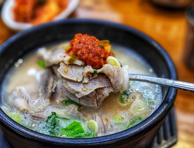 [양산왕돼지국밥] 6인분 3kg 캠핑용 국밥밀키트 부산 돼지국밥 : 양산왕돼지국밥