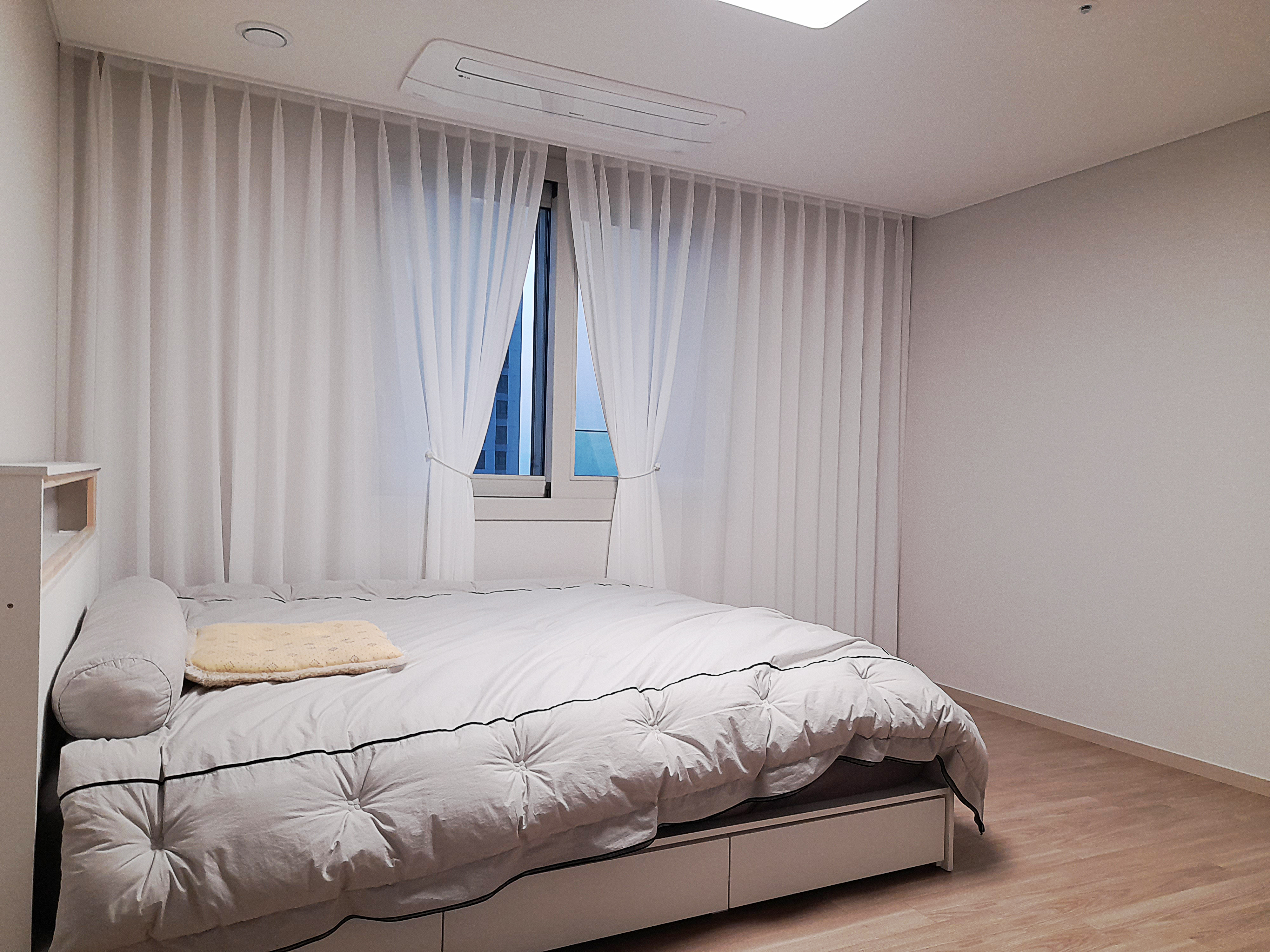 (실측커튼설치포함)차르르쉬폰 커튼 2배주름 화이트 (가로360cm) : 제이앤케이 커튼블라인드