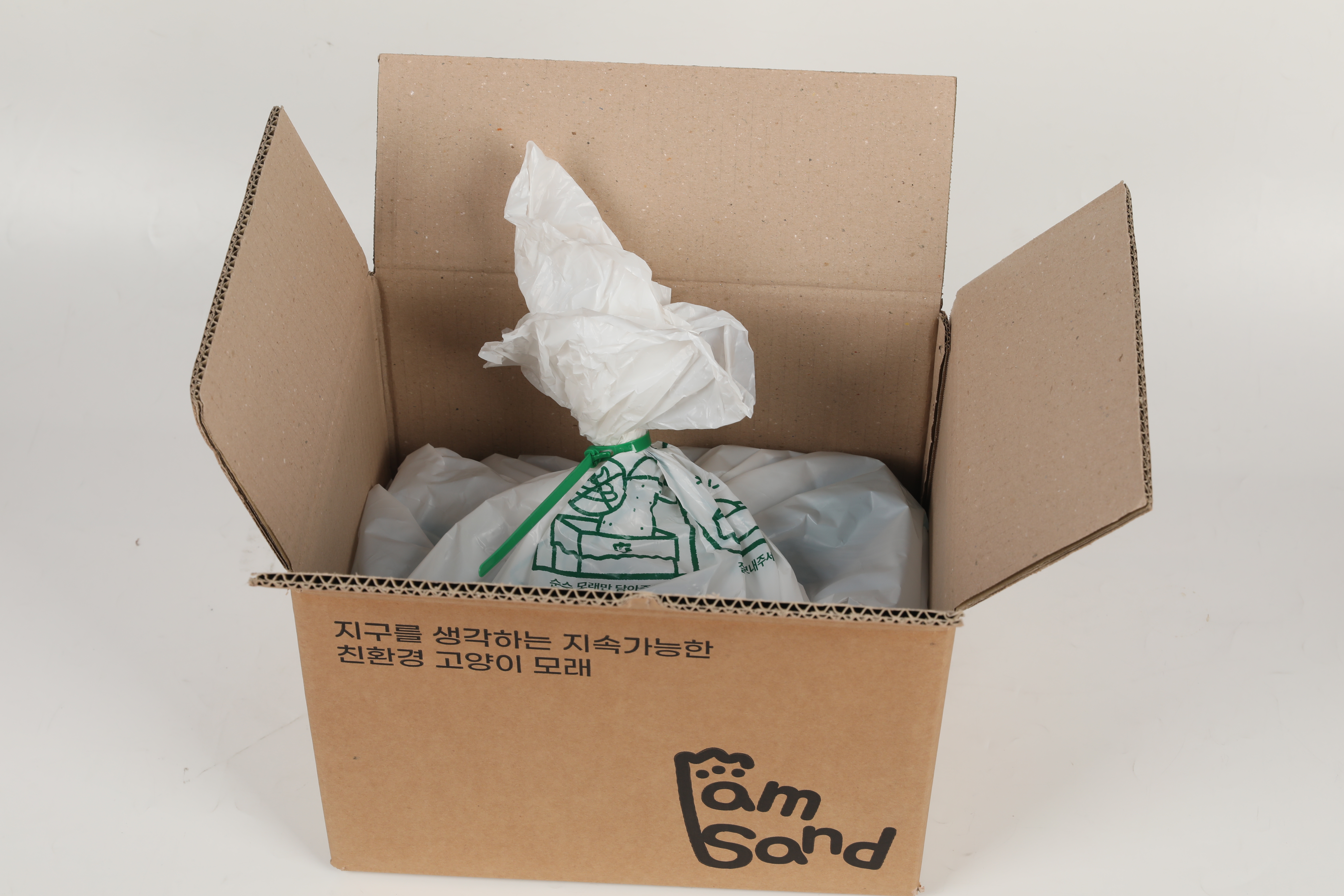 고양이 모래 수거 아이엠샌드 프리미엄 벤토나이트 친환경 6kg x 2개입 : 아이엠샌드